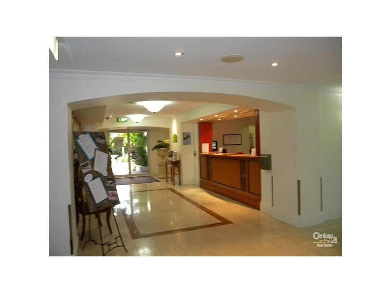 198 Surf Parade, Broadbeach QLD 4218