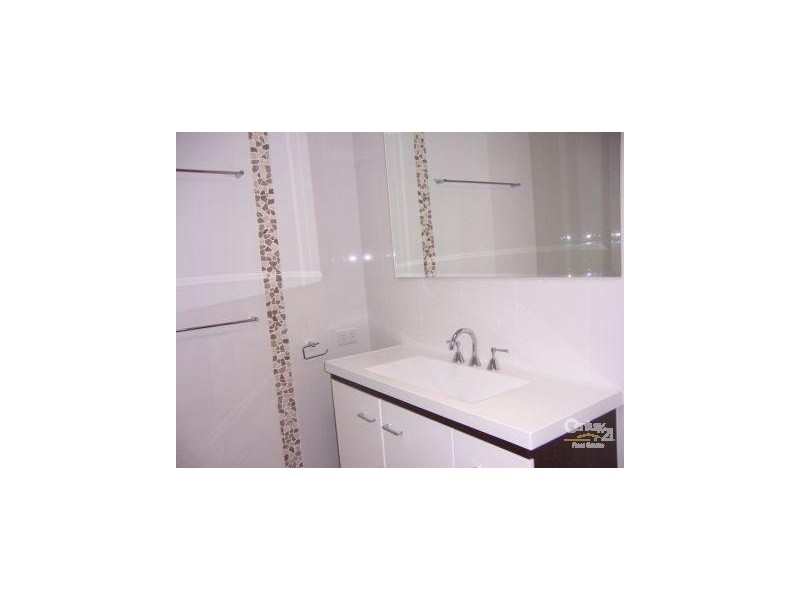 348 Rio Vista Blvd, Mermaid Waters QLD 4218