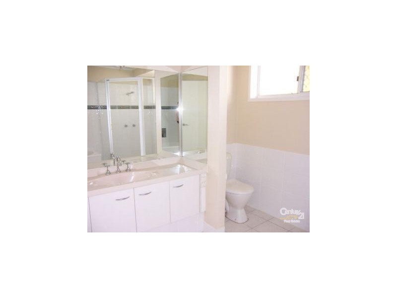 348 Rio Vista Blvd, Mermaid Waters QLD 4218