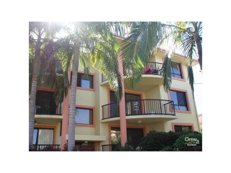 5 Mountain View Avenue, Miami QLD 4220