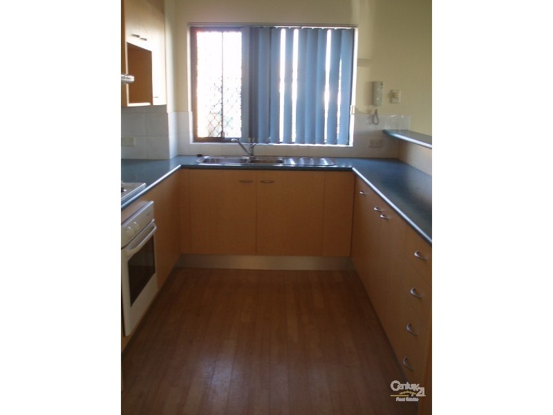 5 Mountain View Avenue, Miami QLD 4220