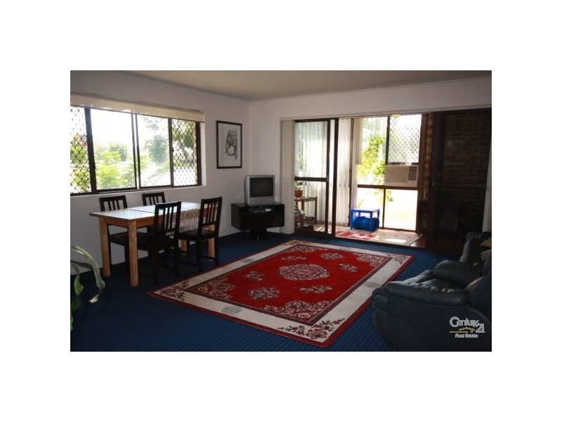 56 Oceanic Drive, Mermaid Waters QLD 4218