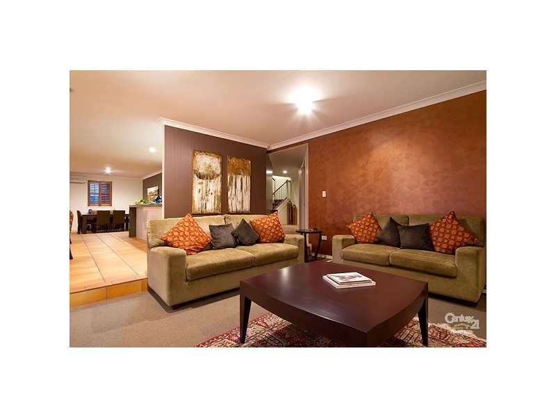 22 Lancelin Drive, Mermaid Waters QLD 4218