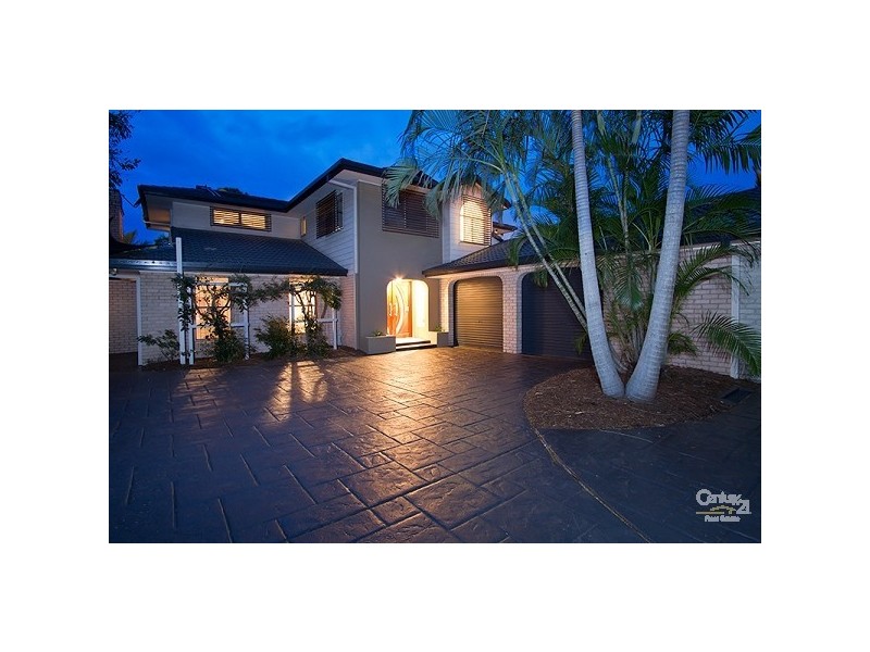 22 Lancelin Drive, Mermaid Waters QLD 4218