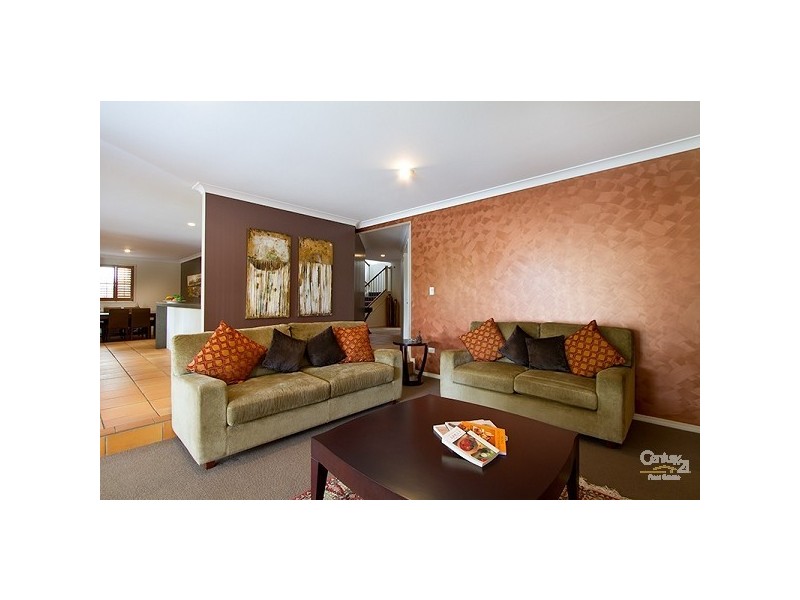 22 Lancelin Drive, Mermaid Waters QLD 4218