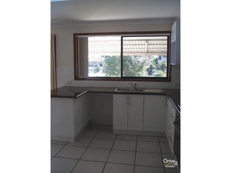 17 Kingfisher Crescent, Burleigh Waters QLD 4220