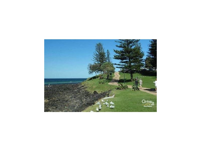 2/59  Hale Street, Burleigh Heads QLD 4220