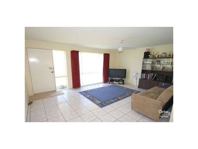 3 Stewart Parade, Ashmore QLD 4214