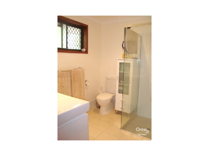 32 Joeith Court, Miami QLD 4220