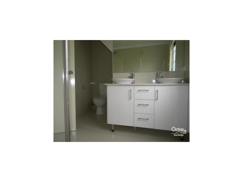 2/30 Sunbrite Avenue, Mermaid Beach QLD 4218