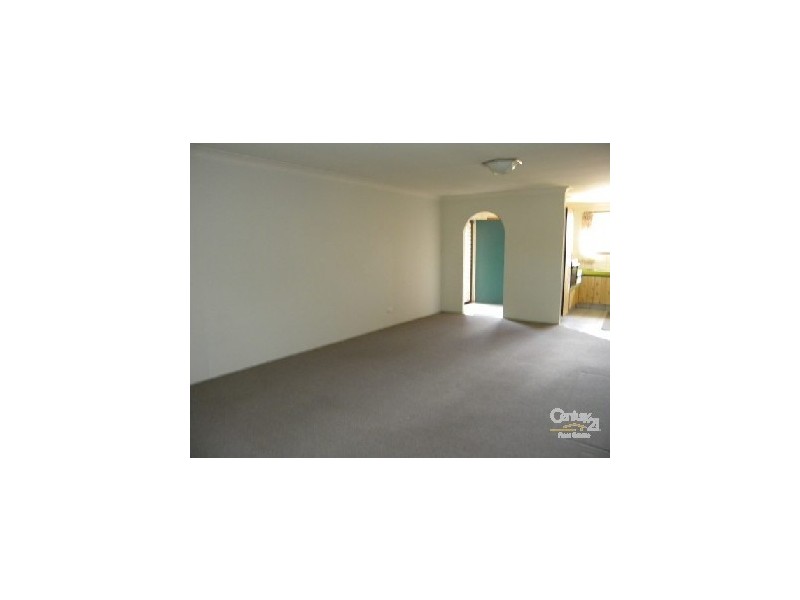 11 Duet Drive, Mermaid Waters QLD 4218