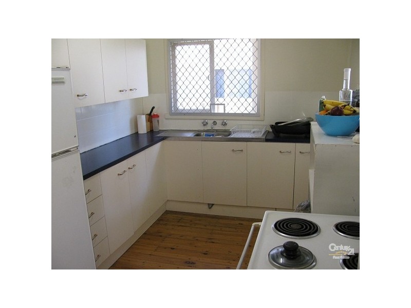 84 Sunshine Parade, Miami QLD 4220