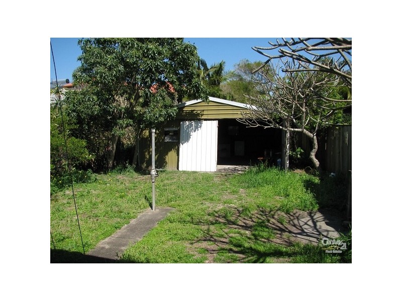 84 Sunshine Parade, Miami QLD 4220