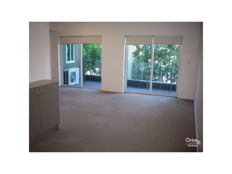 11/18 Rose Street, Southport QLD 4215