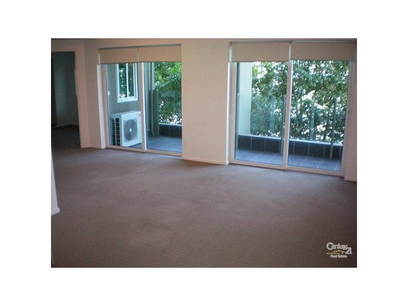 11/18 Rose Street, Southport QLD 4215