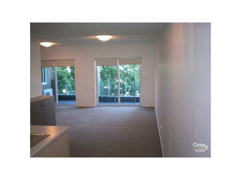 11/18 Rose Street, Southport QLD 4215