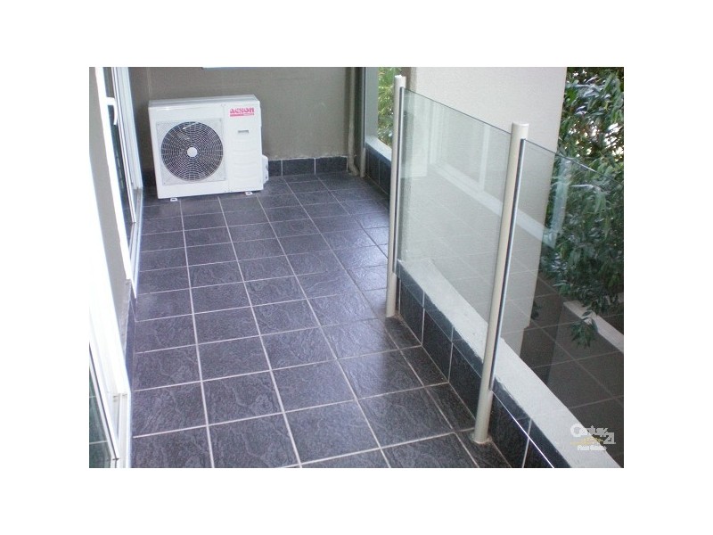 11/18 Rose Street, Southport QLD 4215