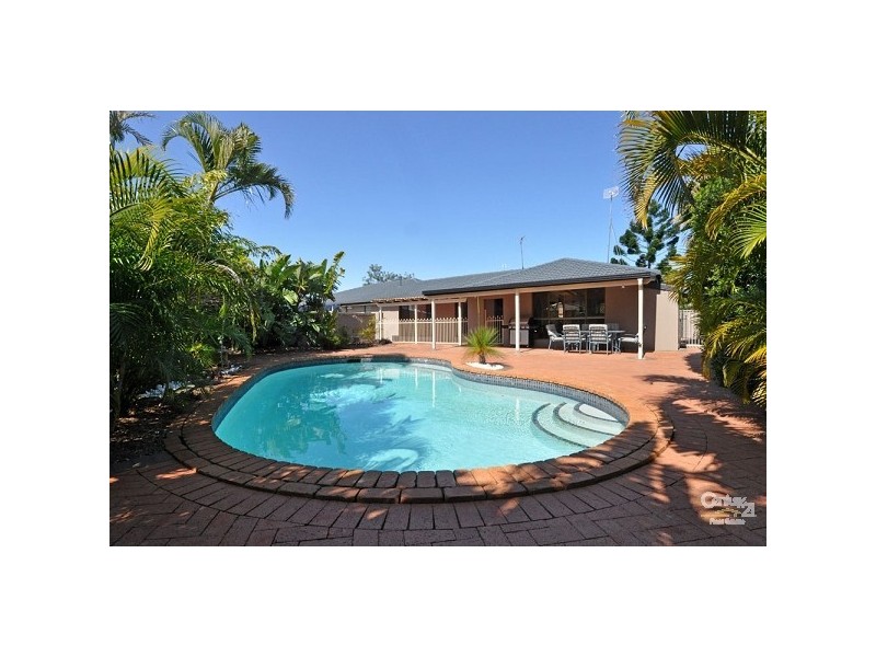 10 Southerly Street, Mermaid Waters QLD 4218