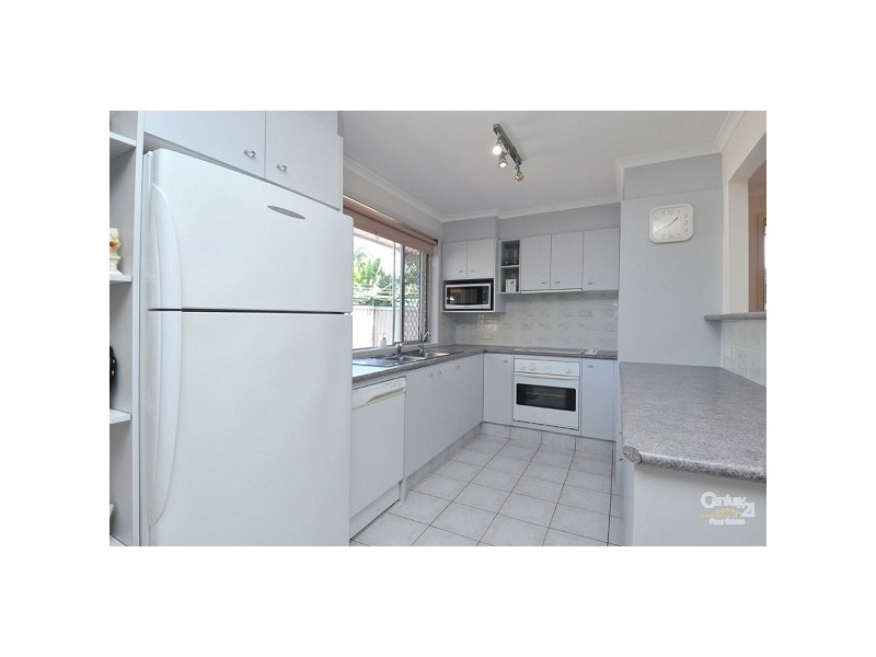 10 Southerly Street, Mermaid Waters QLD 4218