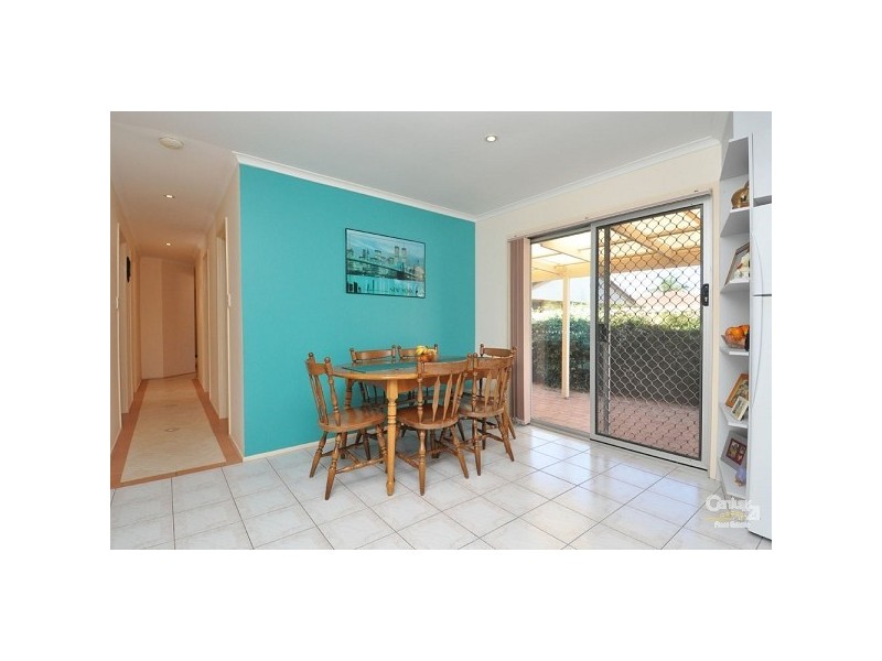 10 Southerly Street, Mermaid Waters QLD 4218