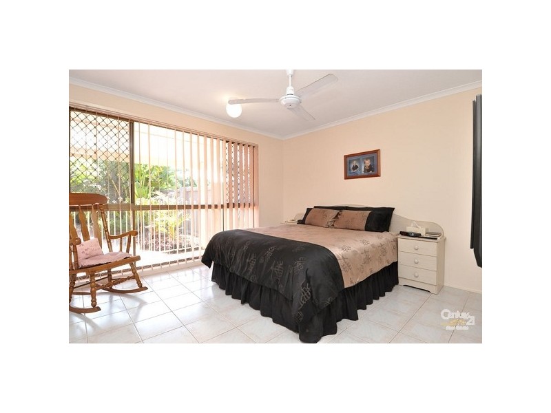 10 Southerly Street, Mermaid Waters QLD 4218