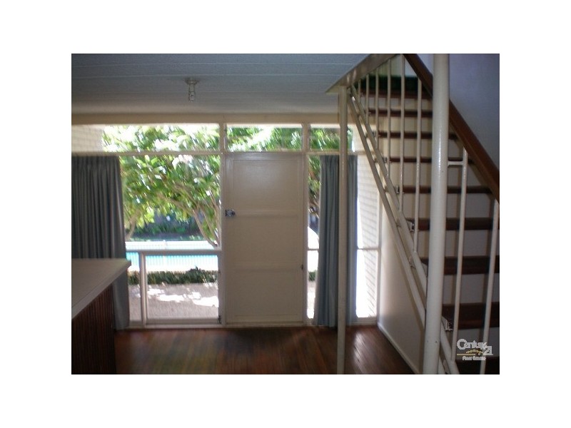 8/2309 Gold Coast Highway, Mermaid Beach QLD 4218