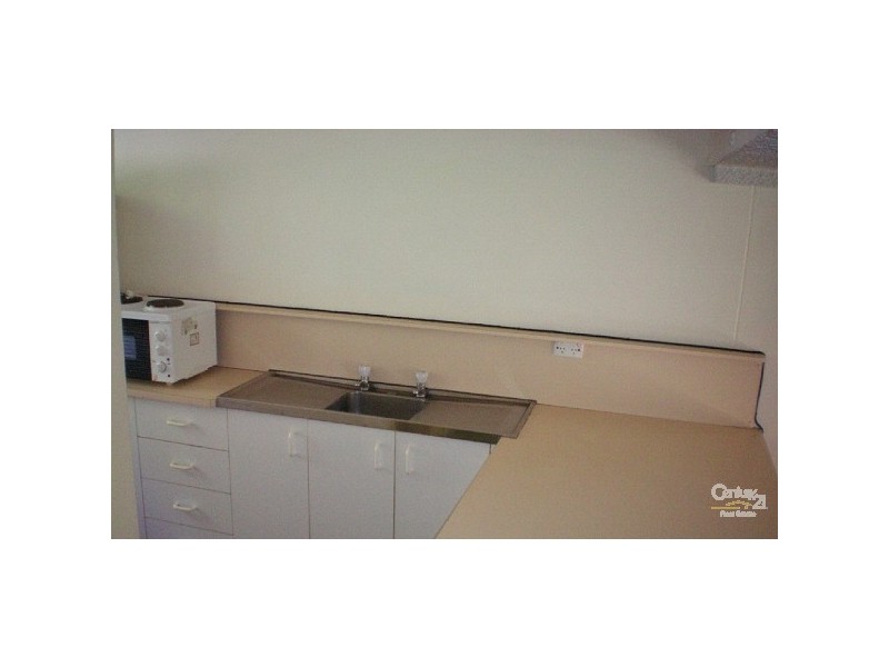 8/2309 Gold Coast Highway, Mermaid Beach QLD 4218