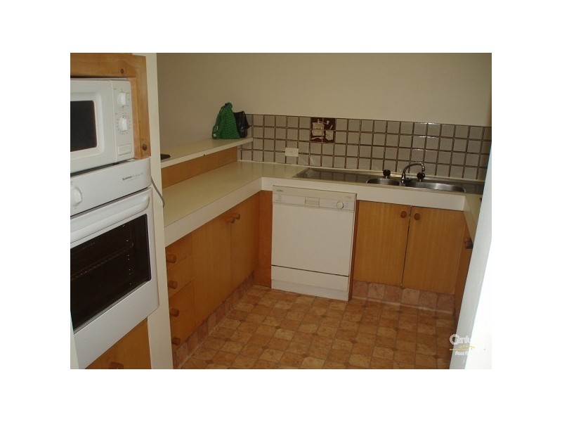 13/24 Second Avenue, Broadbeach QLD 4218