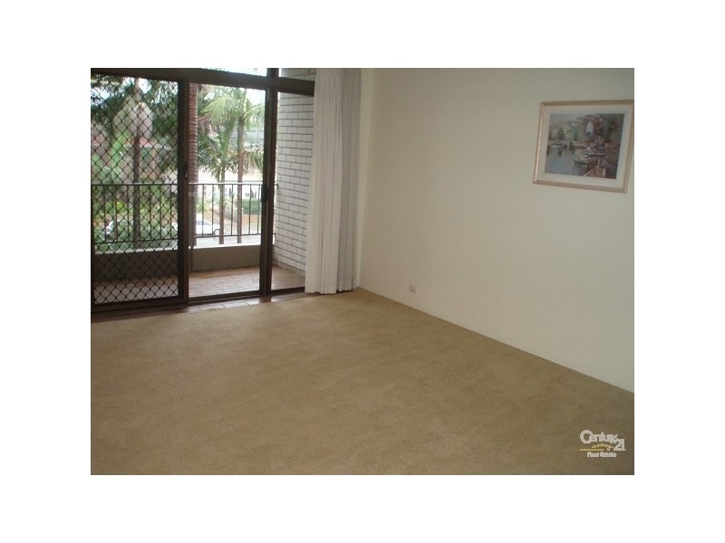 13/24 Second Avenue, Broadbeach QLD 4218