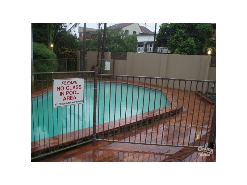 13/24 Second Avenue, Broadbeach QLD 4218