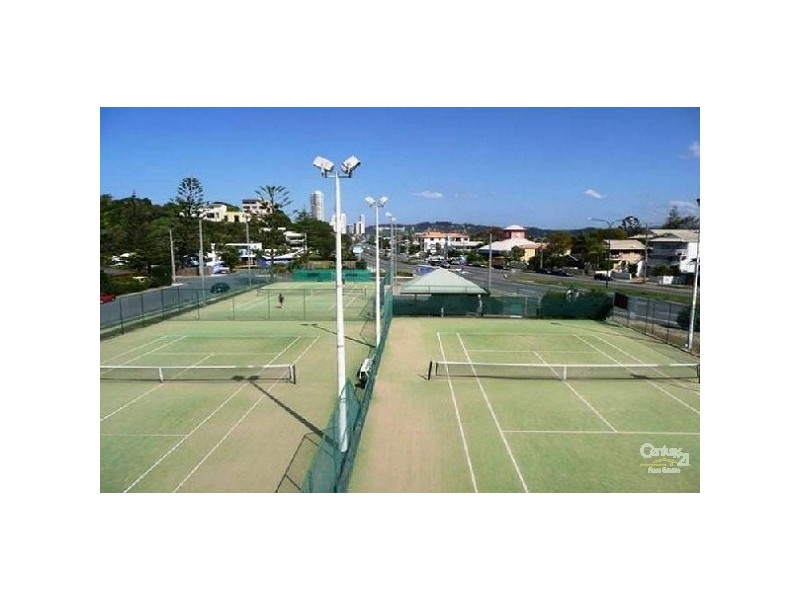 1/12 Redondo Avenue, Miami QLD 4220