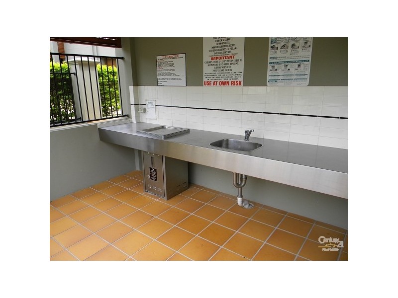 3/2 North Shore Avenue, Varsity Lakes QLD 4227