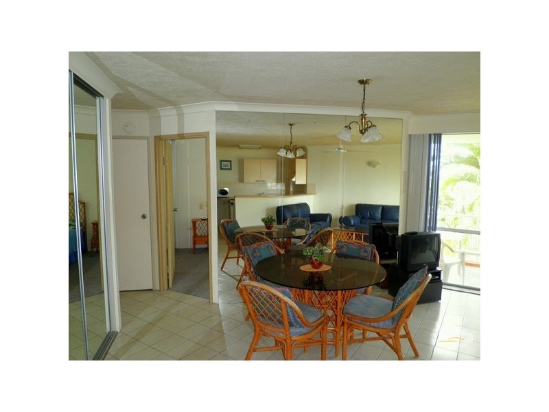 5/4 Montana Road, Mermaid Beach QLD 4218