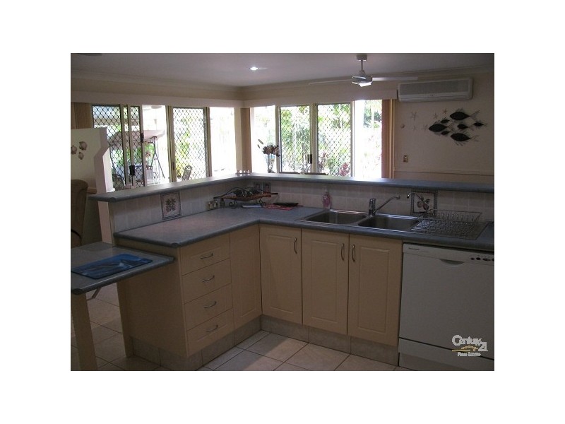 34 Islander Court, Burleigh Waters QLD 4220