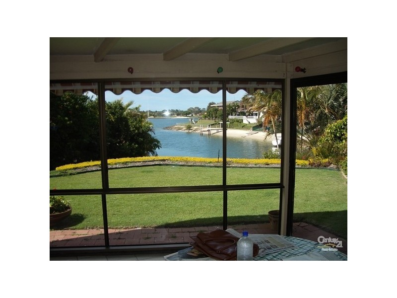 344 Rio Vista Bvd, Mermaid Waters QLD 4218