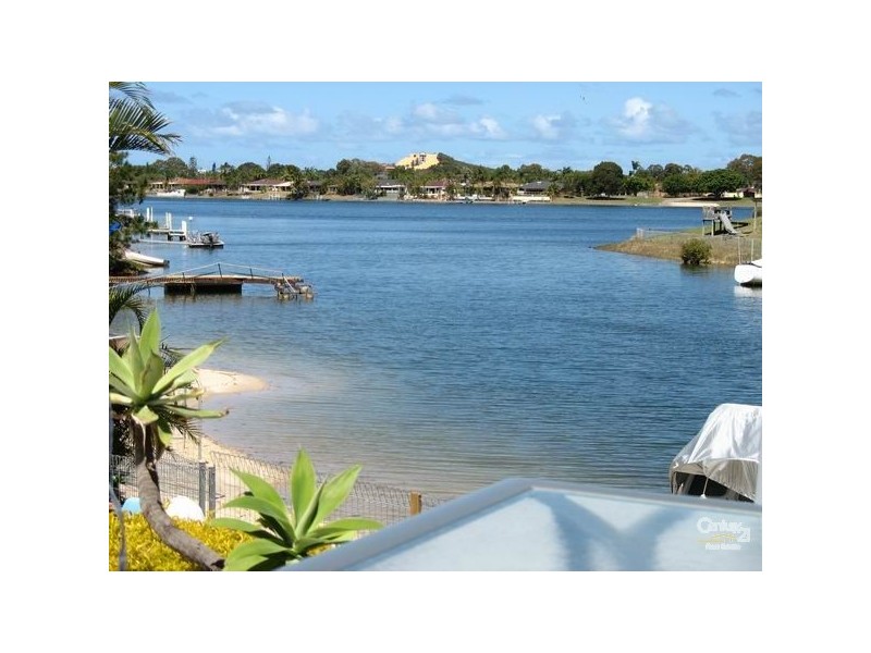 344 Rio Vista Bvd, Mermaid Waters QLD 4218