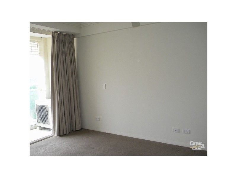 80/251 Varsity Parade, Varsity Lakes QLD 4227