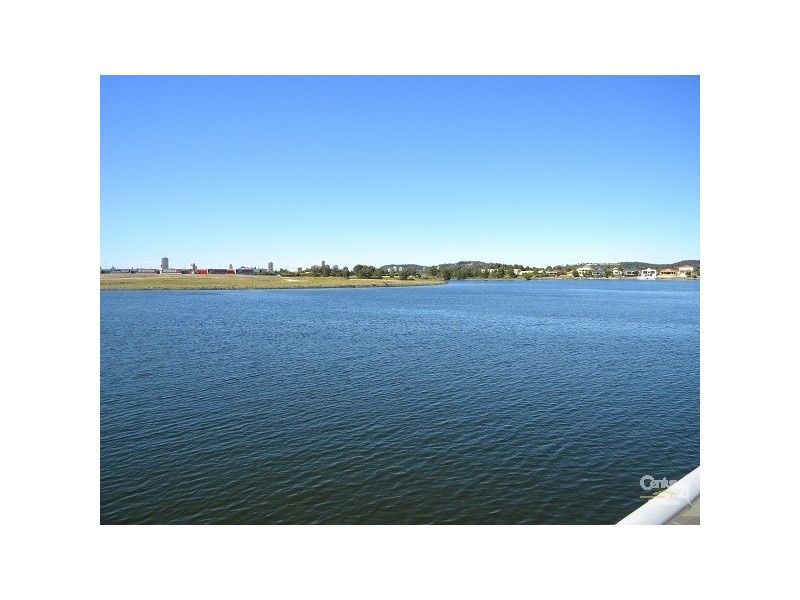 17/255 Varsity Parade THE CAPE, Varsity Lakes QLD 4227