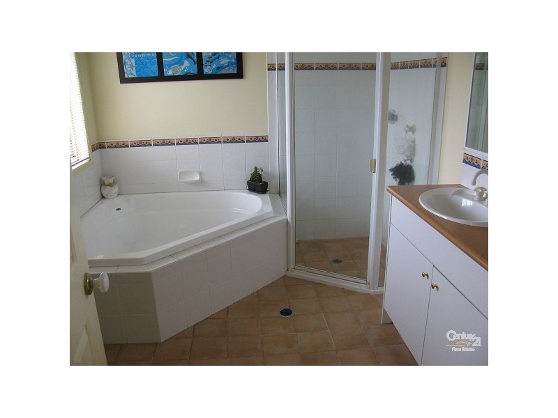 93 Dunlin Drive, Burleigh Waters QLD 4220