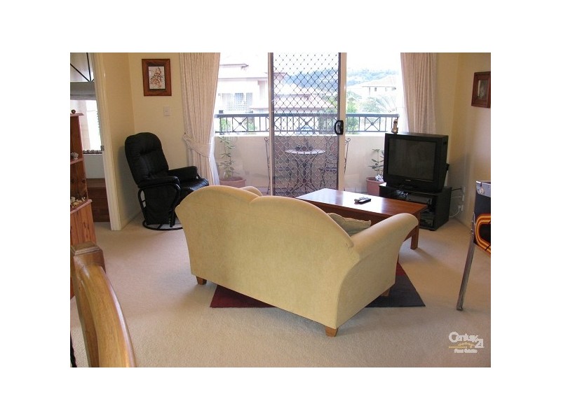 93 Dunlin Drive, Burleigh Waters QLD 4220