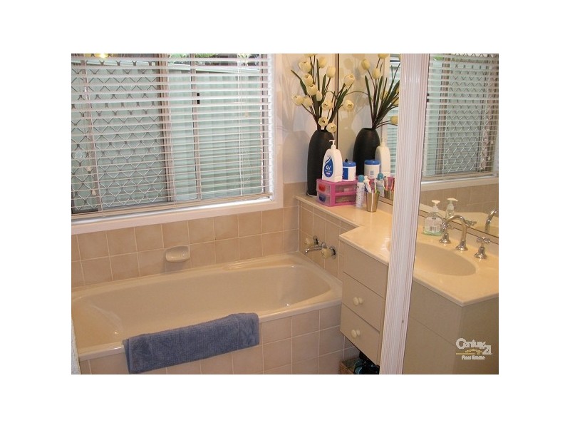 14 Yowani Street, Robina QLD 4226