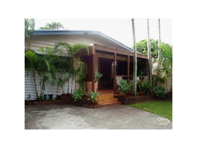 1/31 Nobby Parade, Miami QLD 4220