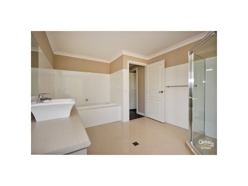 3/11 Andromeda Parade, Robina QLD 4226