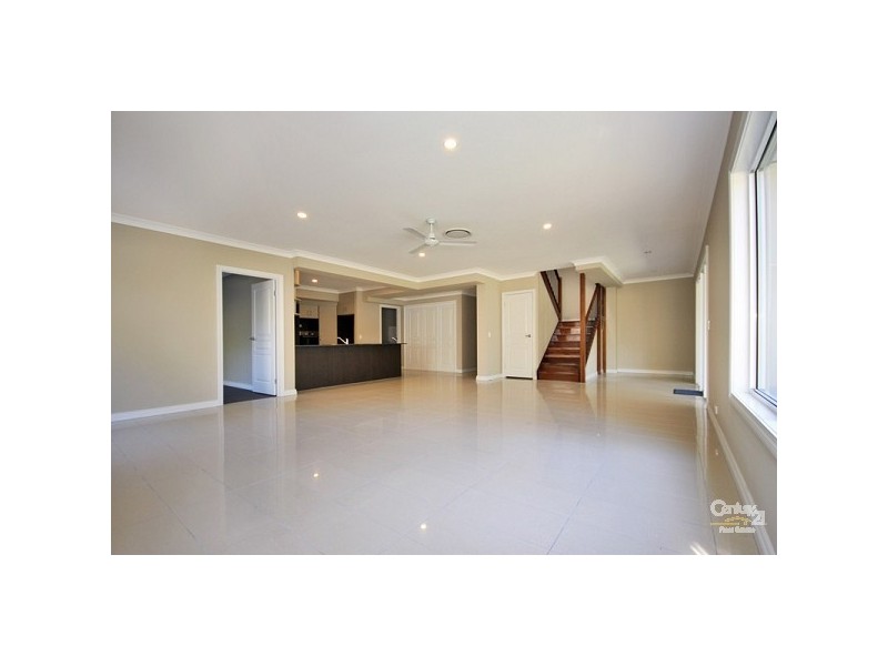 3/11 Andromeda Parade, Robina QLD 4226