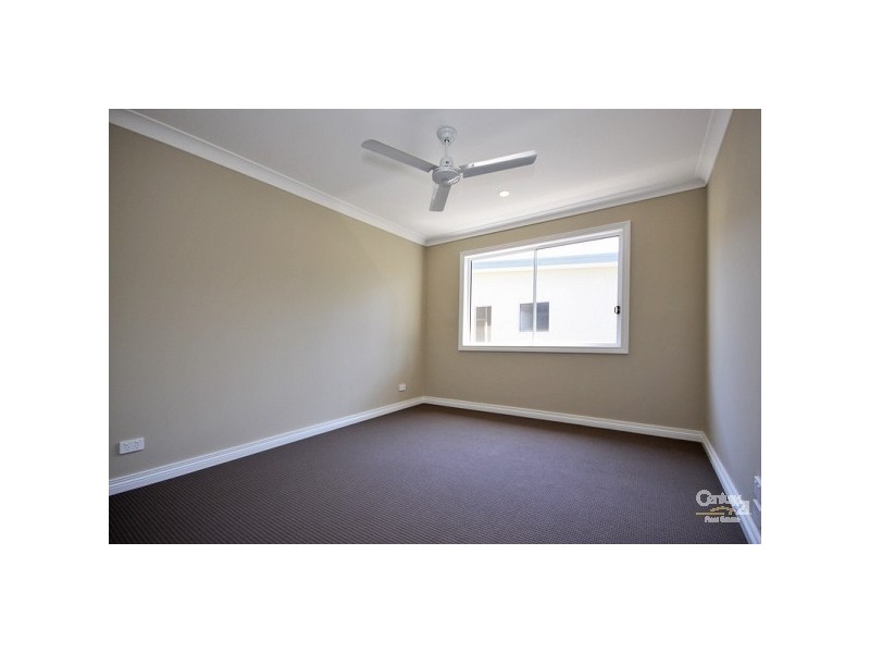 4/11 Andromeda Parade, Robina QLD 4226