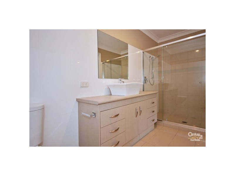 4/11 Andromeda Parade, Robina QLD 4226