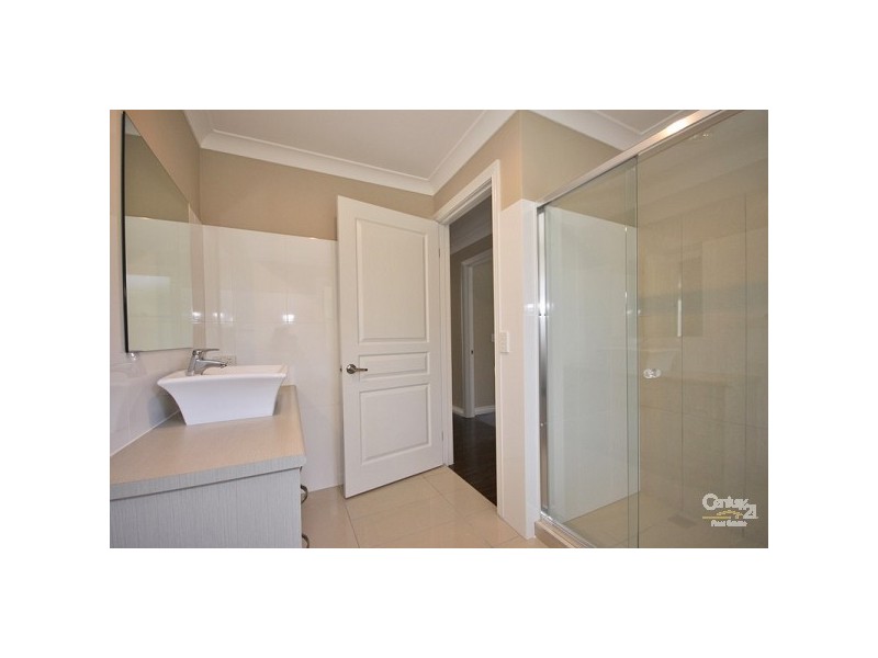 4/11 Andromeda Parade, Robina QLD 4226