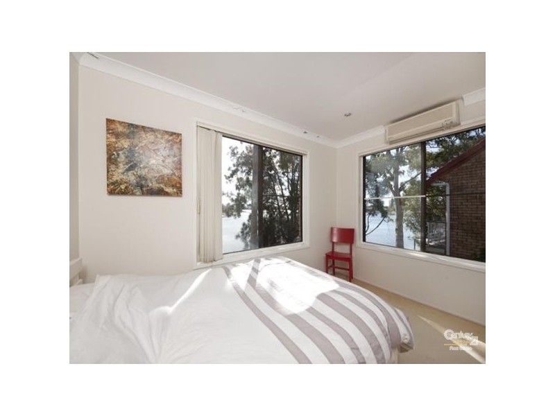 1/9 Jodie Court, Mermaid Waters QLD 4218