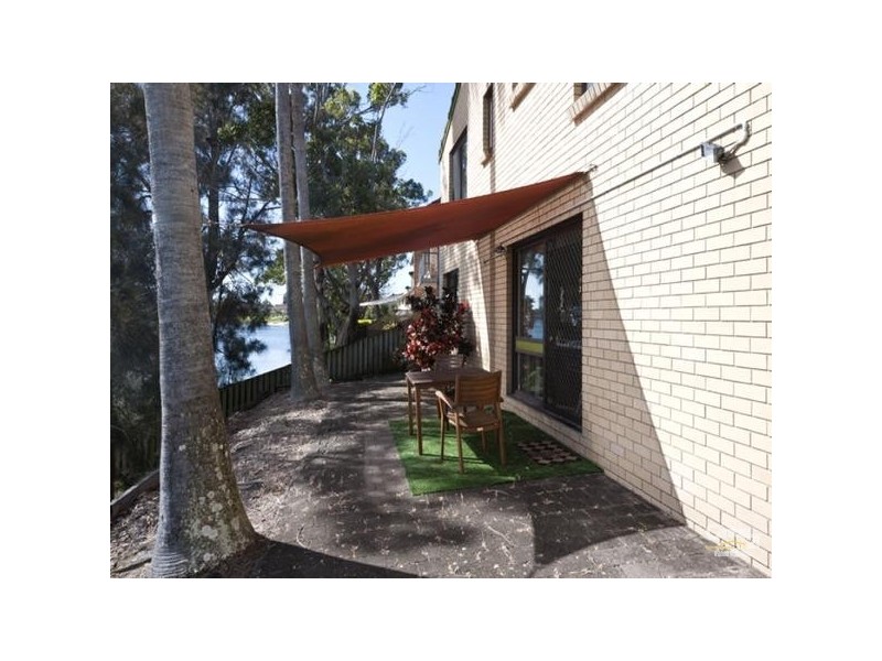 1/9 Jodie Court, Mermaid Waters QLD 4218