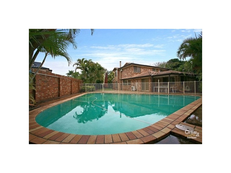 14 Bernardino Court, Mermaid Waters QLD 4218